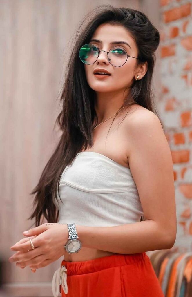 Girl Photo DP 56 girl photo dp girl photo dp,girls dp,girls dp for instagram,attitude girls dp,eye girls dp Girl Photo DP girl photo dp