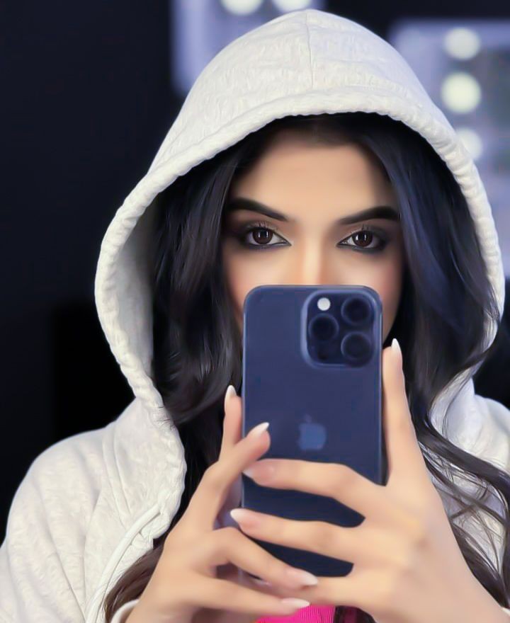Girl Photo DP 84 girl photo dp girl photo dp,girls dp,girls dp for instagram,attitude girls dp,eye girls dp Girl Photo DP girl photo dp