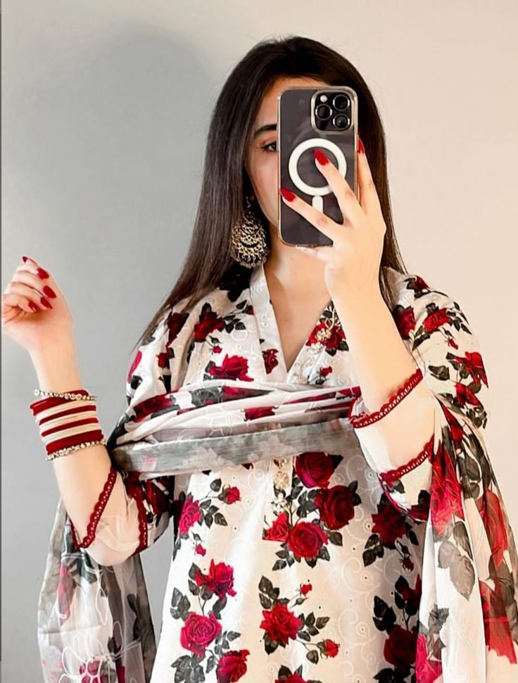 Girl Photo DP 90 girl photo dp girl photo dp,girls dp,girls dp for instagram,attitude girls dp,eye girls dp Girl Photo DP girl photo dp