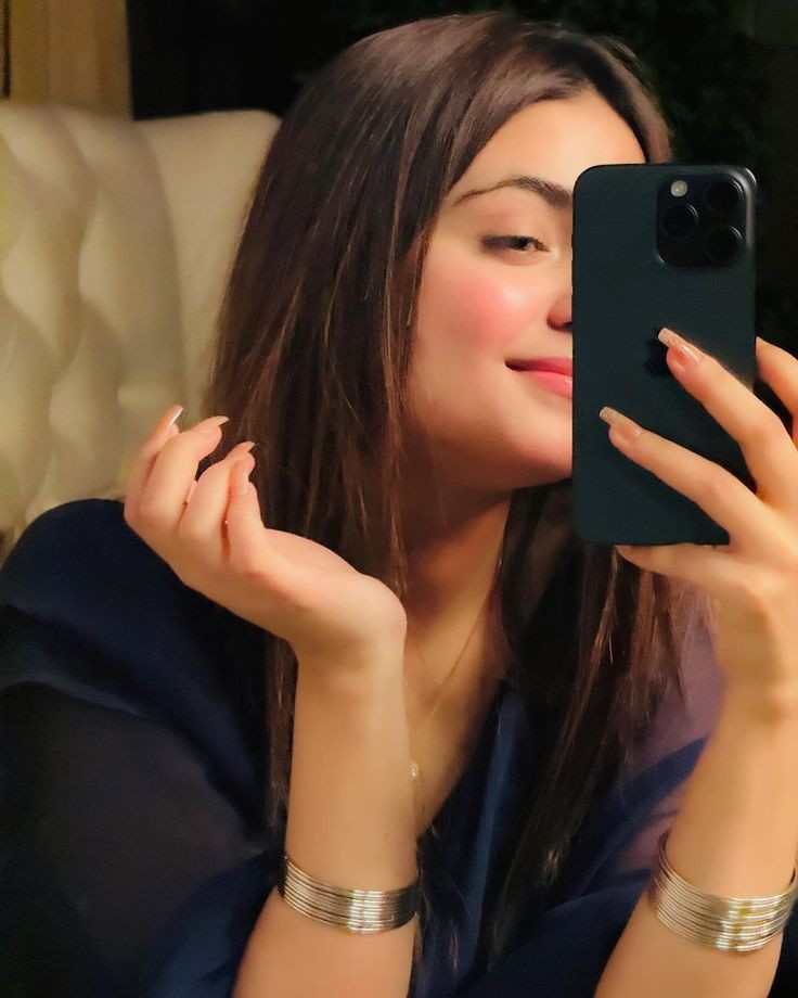970+ Girls DP For Instagram, Stylish Images 65 girls dp for instagram girls dp for instagram,Girls DP,stylish girls dp for Instagram,Instagram Cartoon dp For Girls,desi girls dp for Instagram 970+ Girls DP For Instagram, Stylish Images Instagram dp for Girls