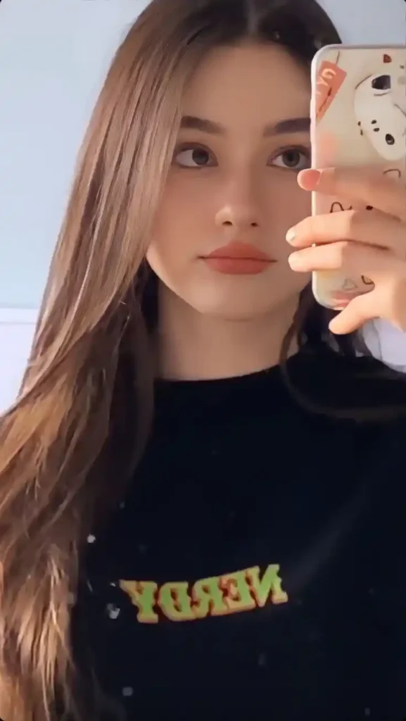 970+ Girls DP For Instagram, Stylish Images 90 girls dp for instagram girls dp for instagram,Girls DP,stylish girls dp for Instagram,Instagram Cartoon dp For Girls,desi girls dp for Instagram 970+ Girls DP For Instagram, Stylish Images Instagram dp for Girls
