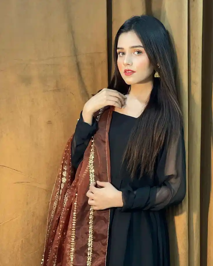 970+ Girls DP For Instagram, Stylish Images 103 girls dp for instagram girls dp for instagram,Girls DP,stylish girls dp for Instagram,Instagram Cartoon dp For Girls,desi girls dp for Instagram 970+ Girls DP For Instagram, Stylish Images Instagram dp for Girls