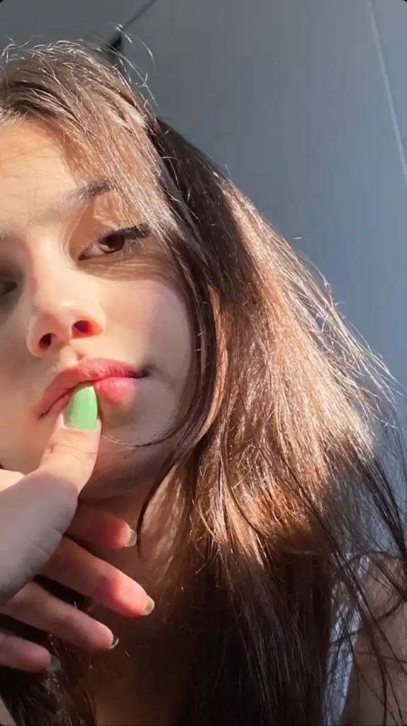 970+ Girls DP For Instagram, Stylish Images 102 girls dp for instagram girls dp for instagram,Girls DP,stylish girls dp for Instagram,Instagram Cartoon dp For Girls,desi girls dp for Instagram 970+ Girls DP For Instagram, Stylish Images Instagram dp for Girls